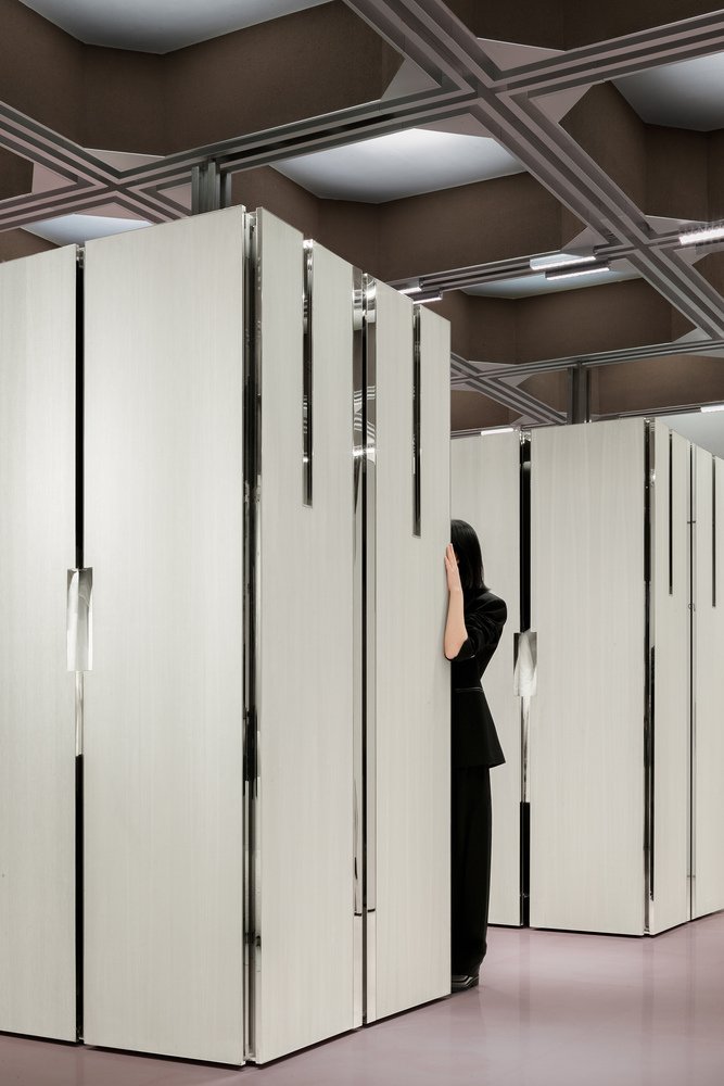 J1M5 精品店，由多个合作伙伴设计