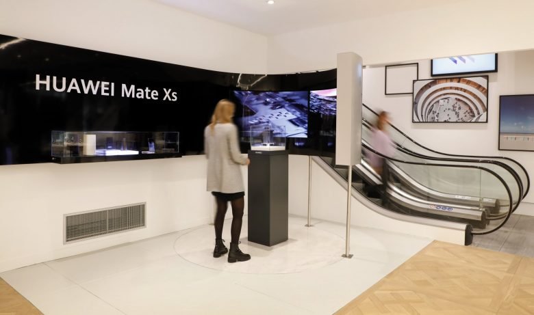 华为在法国的第一家旗舰店