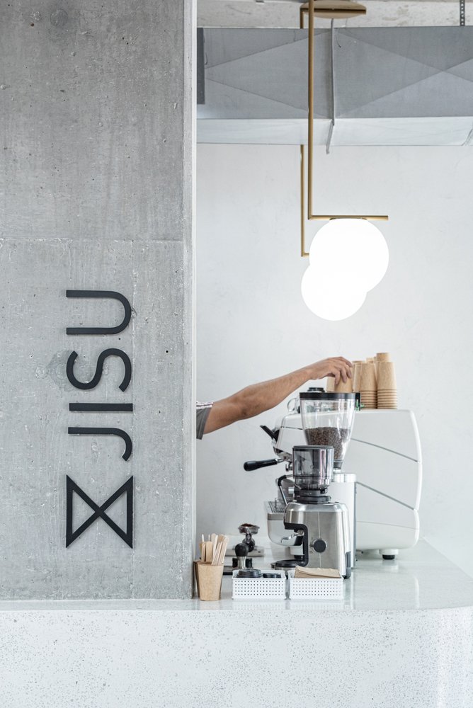 Tomas Mielnikowicz 的 JISU 特色咖啡馆