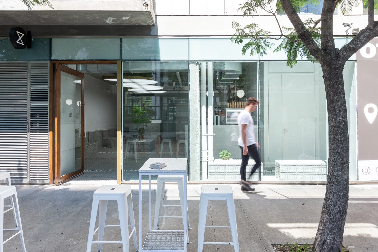 Tomas Mielnikowicz 的 JISU 特色咖啡馆