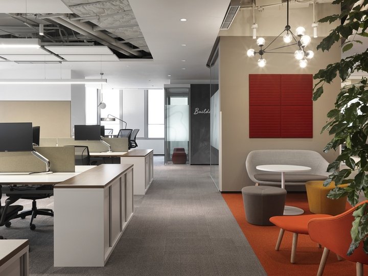 iDA Workplace + Strategy 设计的仲量联行办公室,中国上海 iDA Workplace + Strategy 设计的仲量联行办公室,中国上海