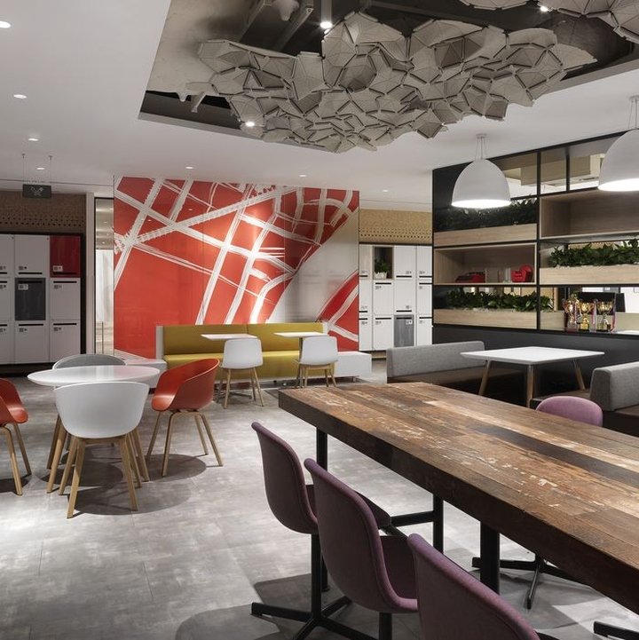 iDA Workplace + Strategy 设计的仲量联行办公室,中国上海 iDA Workplace + Strategy 设计的仲量联行办公室,中国上海