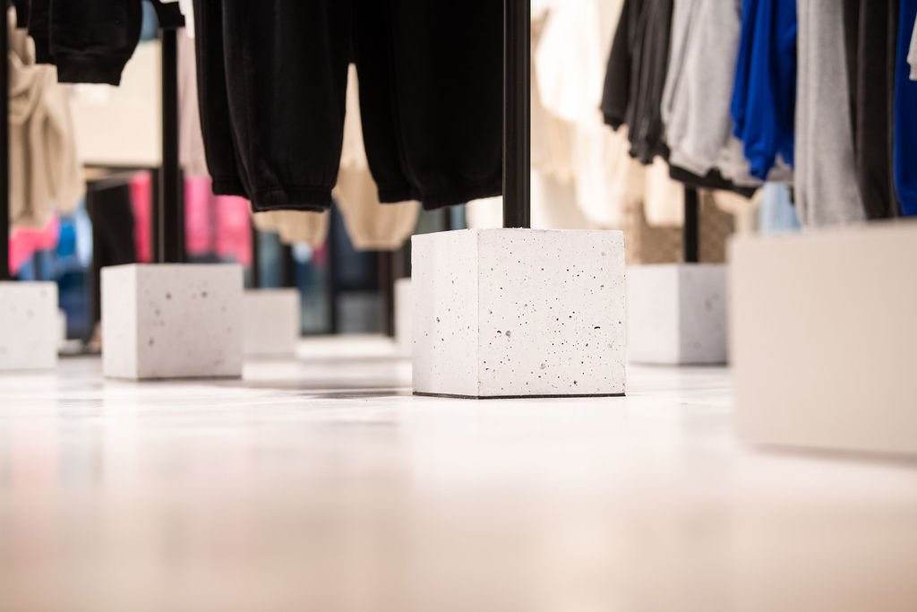 南街，太平洋博览会 by Studio Gray-Scale