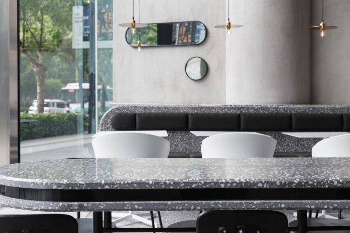 由 Pures Design 设计的 JOY BOX 餐厅,中国武汉 由 Pures Design 设计的 JOY BOX 餐厅,中国武汉