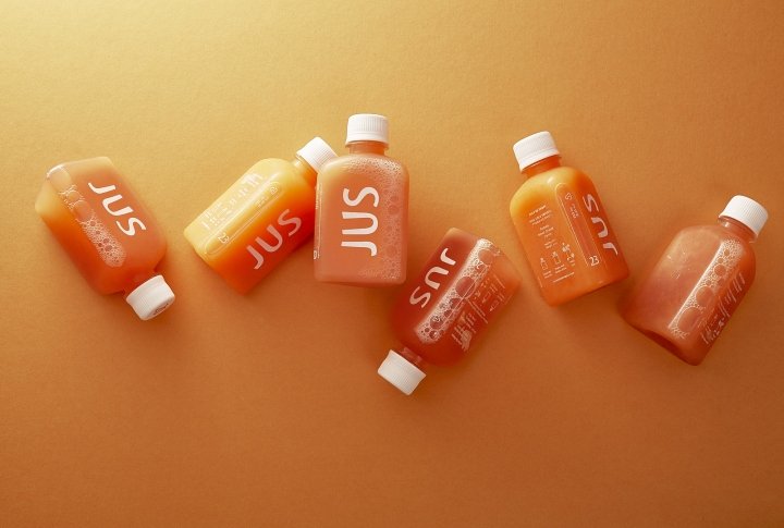 JUS • Juice Up Saigon 品牌由 M – N Associates 设计