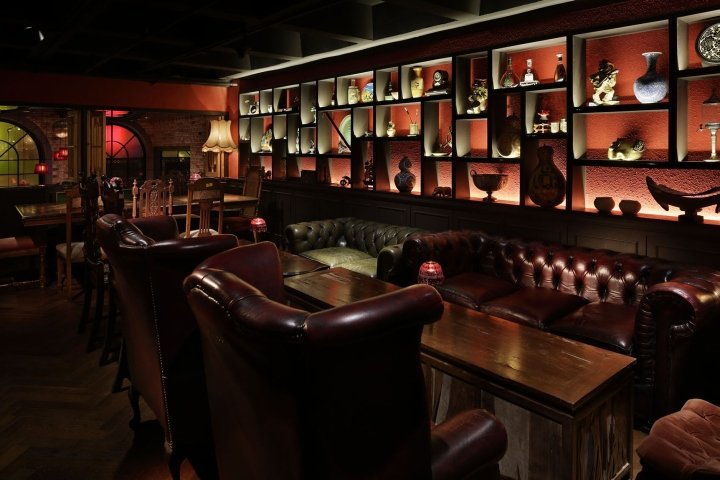 上海 JZ 俱乐部由 STUDIO C8 设计，上海 – 中国