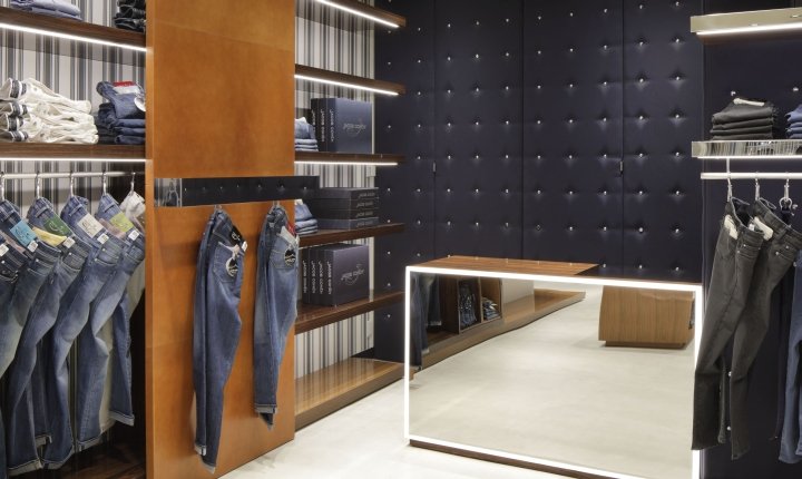 Jacob Cohen Boutique by Area-17，东京 – 日本