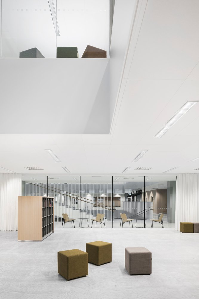 Jätkäsaari 综合学校 / AOR Architects