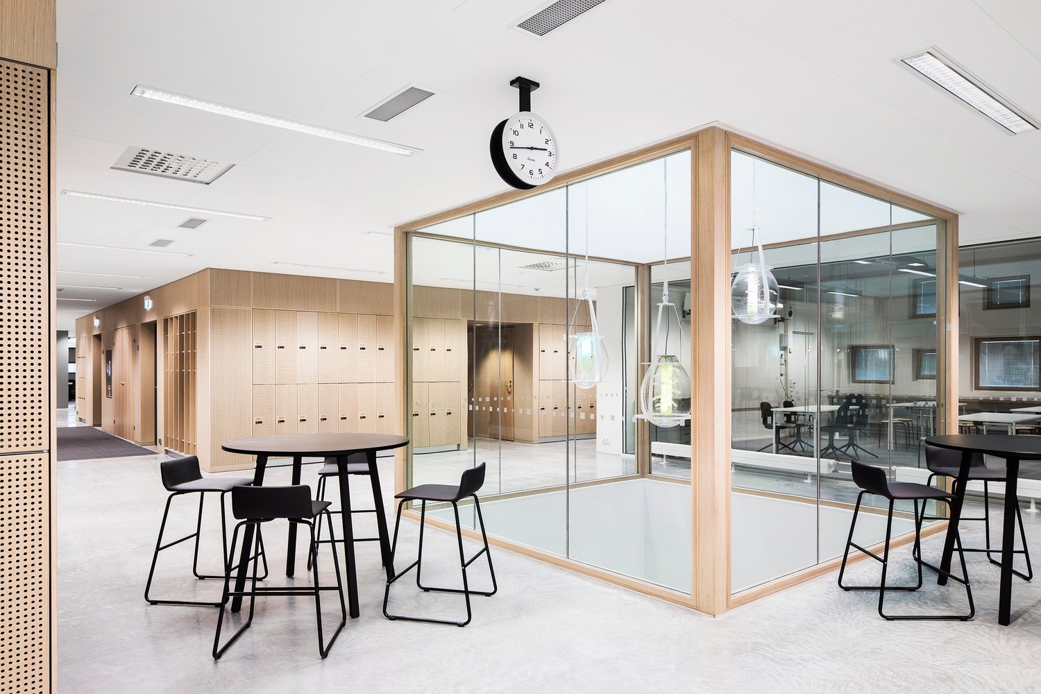 Jätkäsaari 综合学校 / AOR Architects