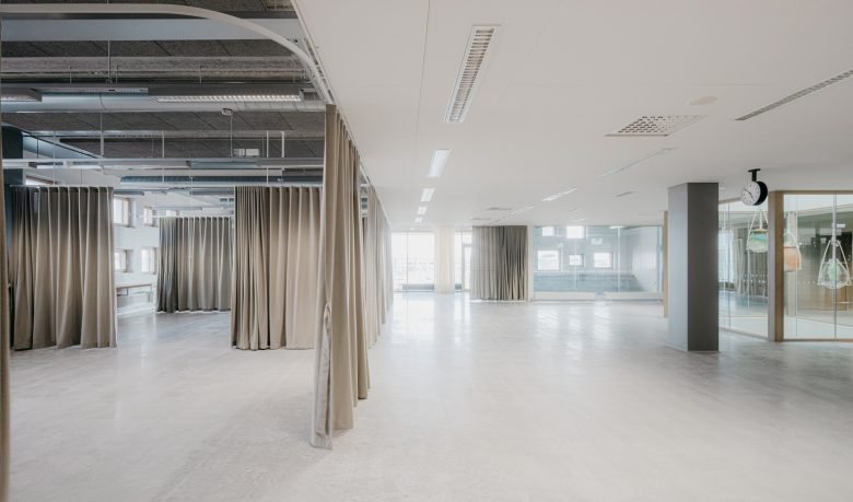 Jätkäsaari 综合学校 / AOR Architects