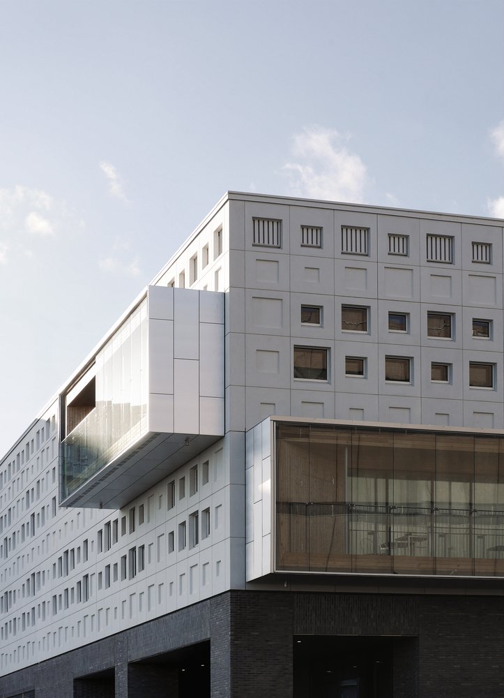 Jätkäsaari 综合学校 / AOR Architects