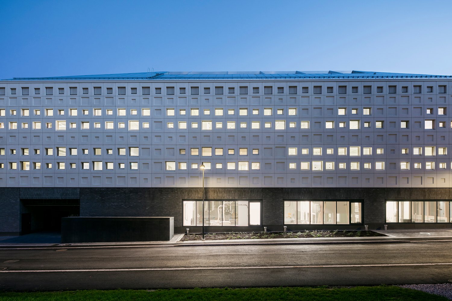 Jätkäsaari 综合学校 / AOR Architects