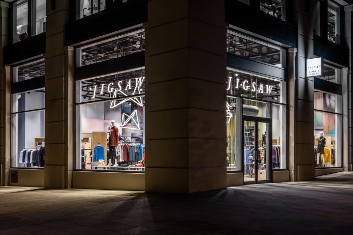 英国伦敦 Checkland Kindleysides 设计的 Jigsaw 商店 英国伦敦 Checkland Kindleysides 设计的 Jigsaw 商店