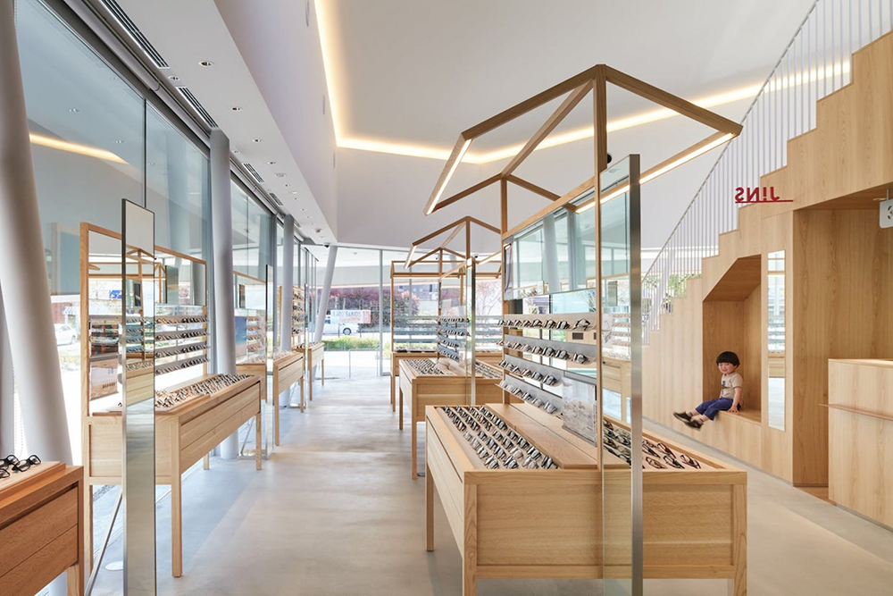 Jins store by Yuko Nagayama and Associates