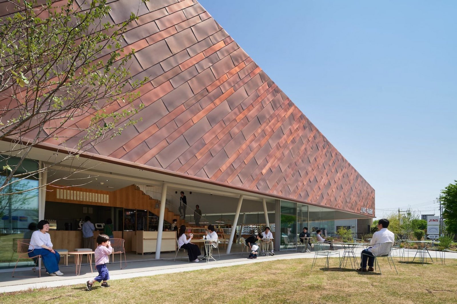 Jins store by Yuko Nagayama and Associates