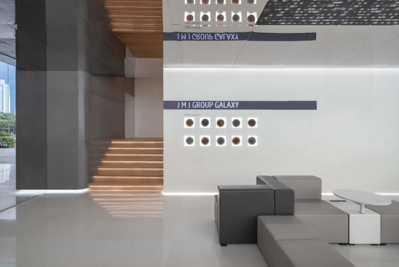 Jiu Mao Jiu Group Office by E Studio