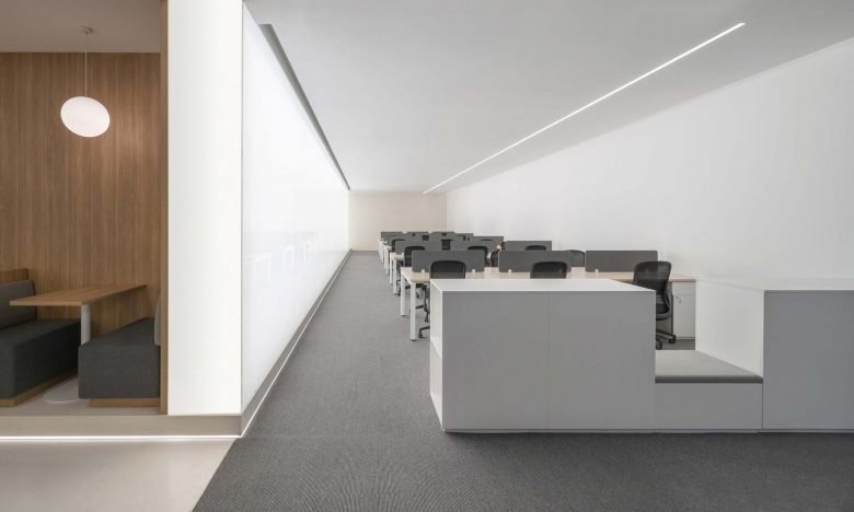 Jiu Mao Jiu Group Office by E Studio