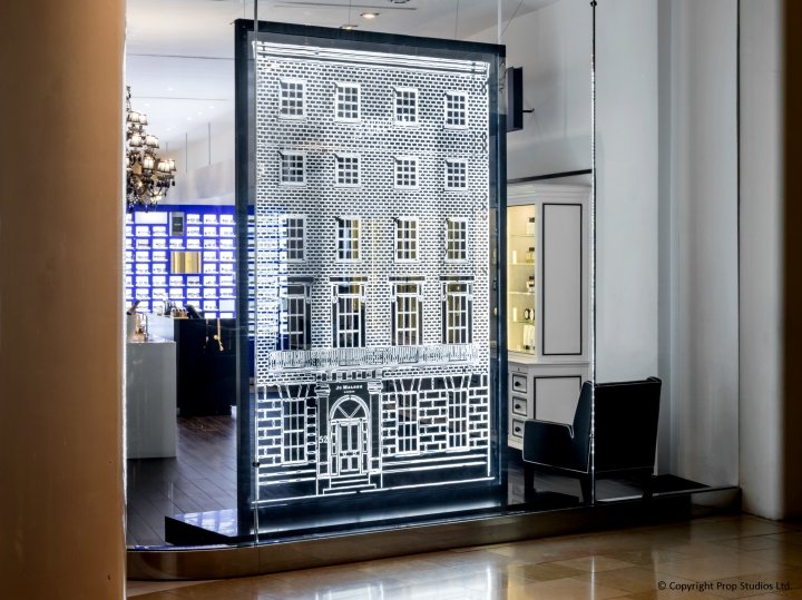 Jo Malone 联排别墅窗户，由 Prop Studios 设计，英国伦敦