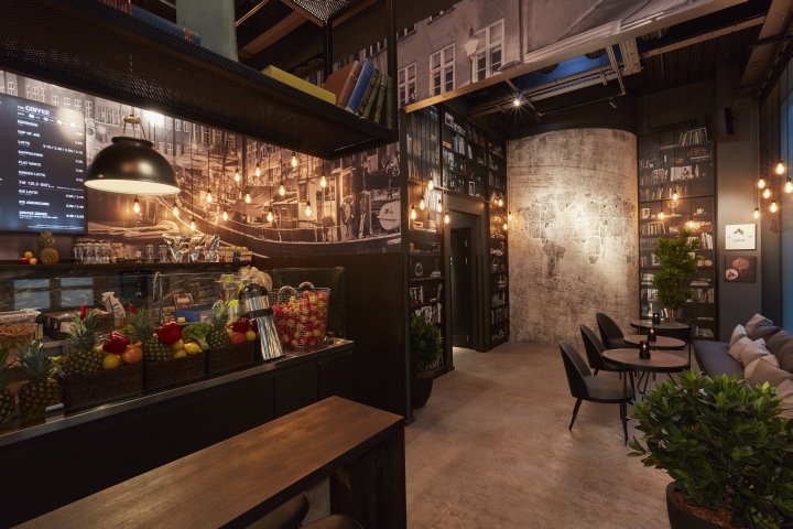 Joe and the Juice by CDS Group，英国伦敦