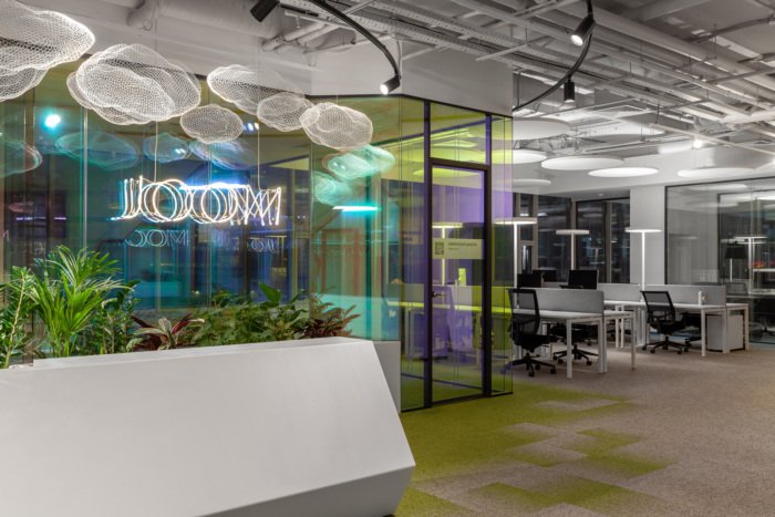 Joom 办公室由 V12 建筑师设计