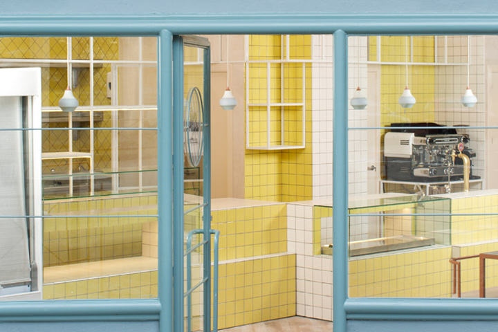 Juana limón 是西班牙马德里 Local Studio Lucas y Hernández-Gil 的一家面包店和咖啡店