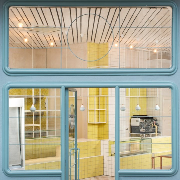 Juana limón 是西班牙马德里 Local Studio Lucas y Hernández-Gil 的一家面包店和咖啡店