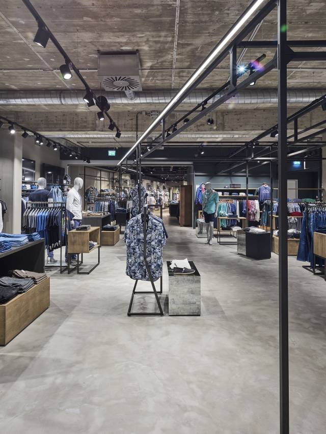 Juhasz 商店，由 blocher 合作伙伴设计