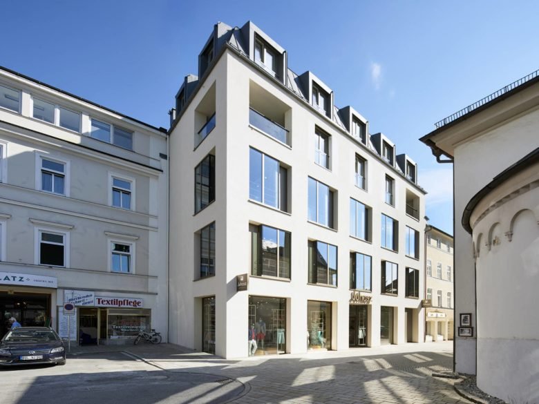 Juhasz 商店，由 blocher 合作伙伴设计