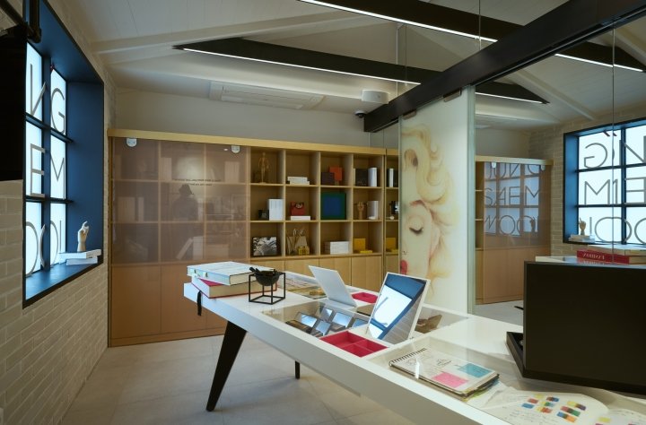 由 Design Soo 设计的 Jung Saem Mool Plops 商店,韩国首尔 由 Design Soo 设计的 Jung Saem Mool Plops 商店,韩国首尔