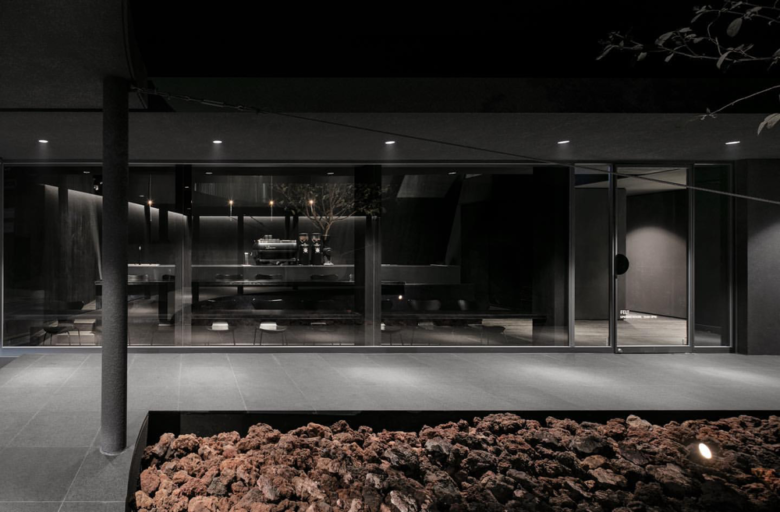 WGNB 的 Juun.J 旗舰店