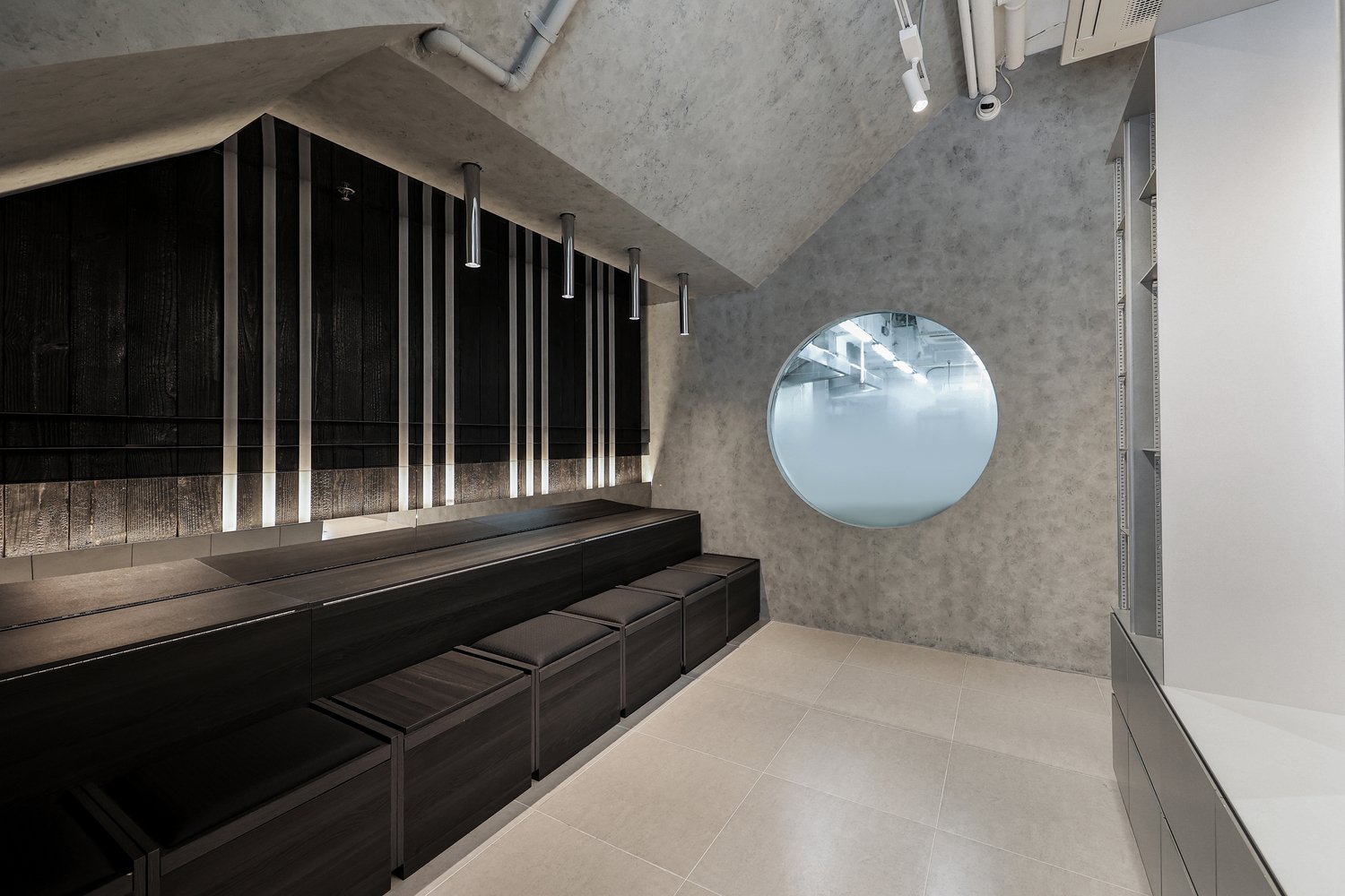 Canter & Gallop Design Ltd 设计的 K-Stuff 商店