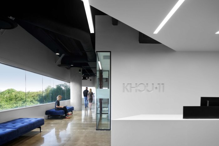 Gensler 设计的 KHOU 办公室 Gensler 设计的 KHOU 办公室