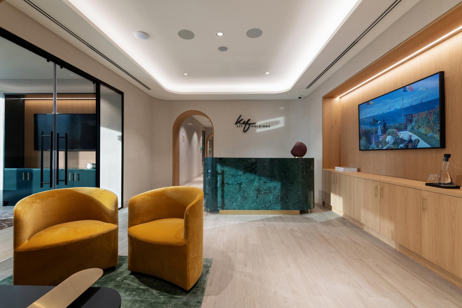 KEF Holdings 由 Kinnersley Kent Design 设计 – 阿联酋迪拜