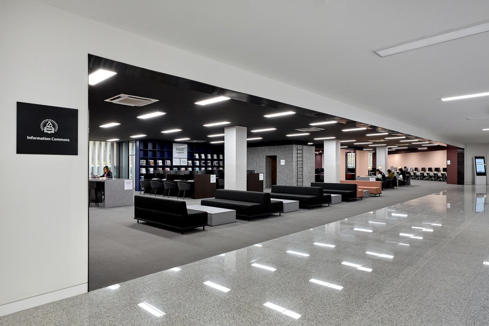 一个与学生生活方式相结合的未来图书馆的诞生_KNUE 图书馆