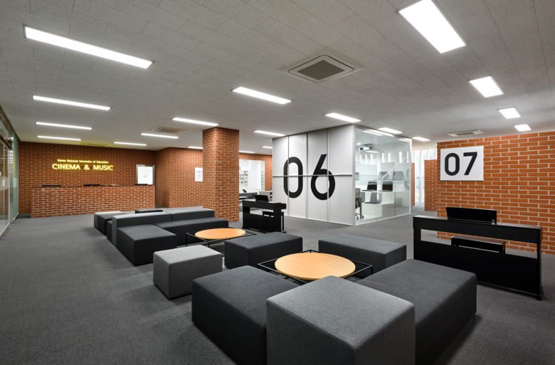 一个与学生生活方式相结合的未来图书馆的诞生_KNUE 图书馆