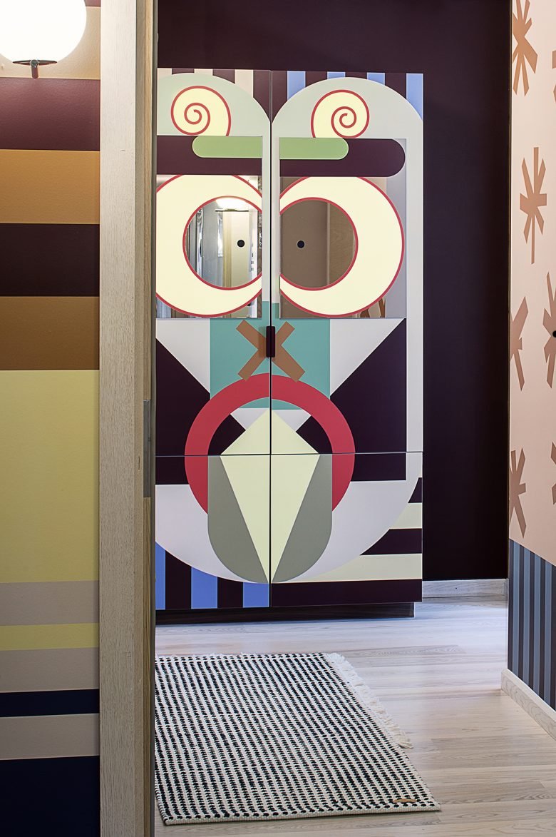 WildWild Clarion – 由设计办公室 KOKO3 设计的大胆酒店客房