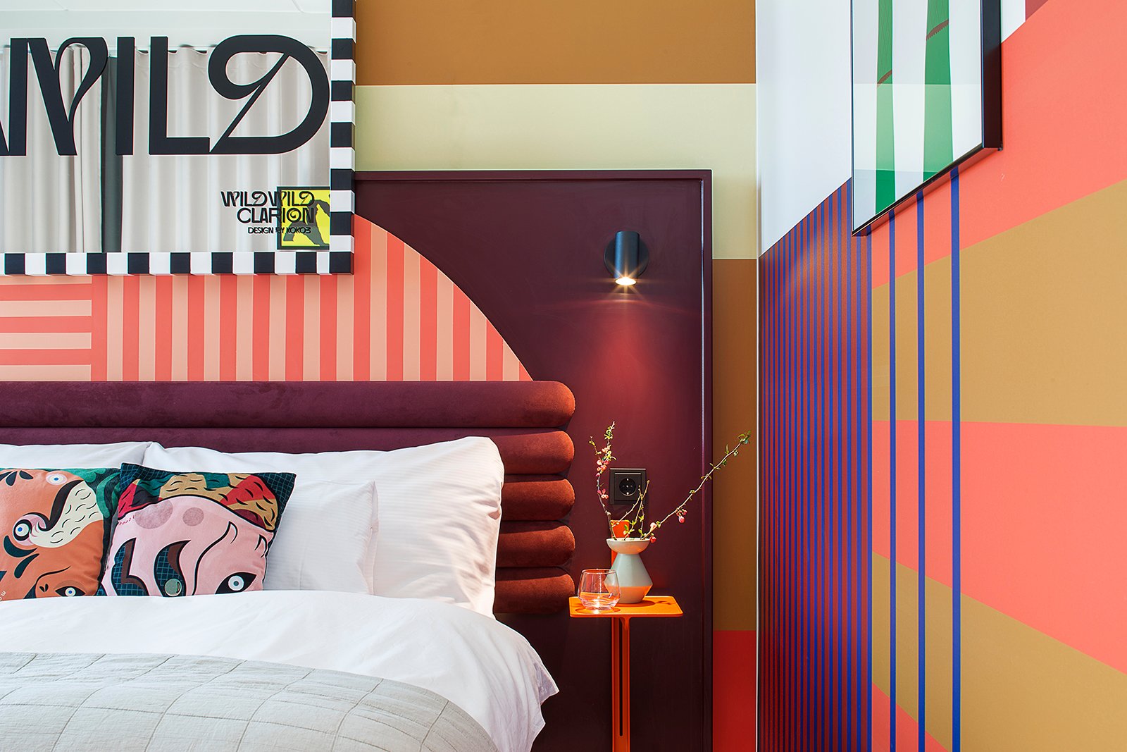 WildWild Clarion – 由设计办公室 KOKO3 设计的大胆酒店客房