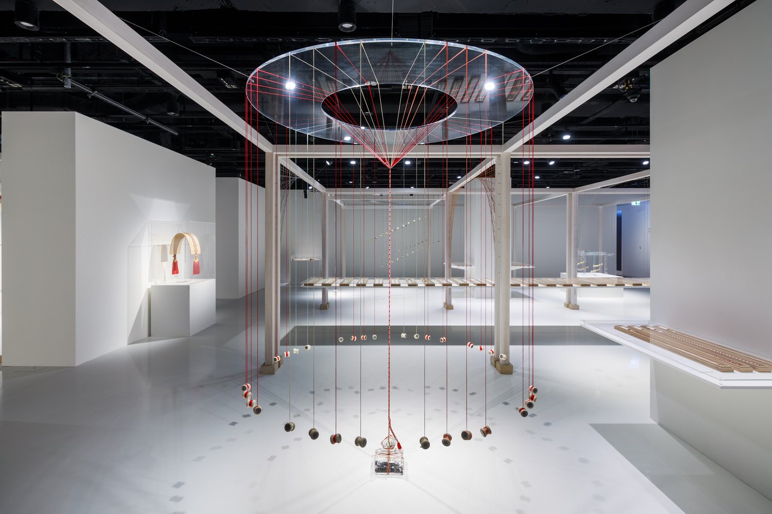 KUMIHIMO：由 DOMYO 设计的日本丝绸编织，由 Rei Mitsui Architects 设计