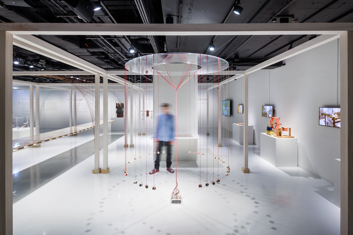 KUMIHIMO：由 DOMYO 设计的日本丝绸编织，由 Rei Mitsui Architects 设计