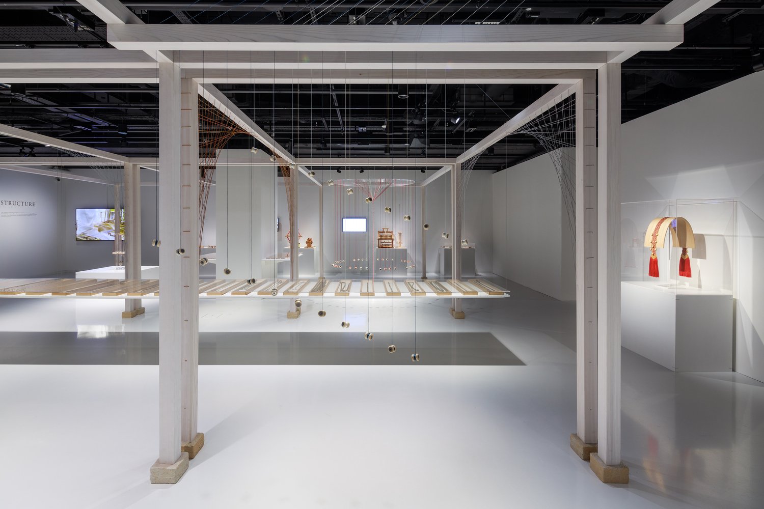 KUMIHIMO：由 DOMYO 设计的日本丝绸编织，由 Rei Mitsui Architects 设计