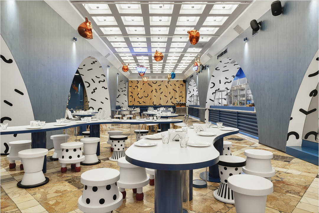 Sundukovy Sisters 的 Kafé Kosmos