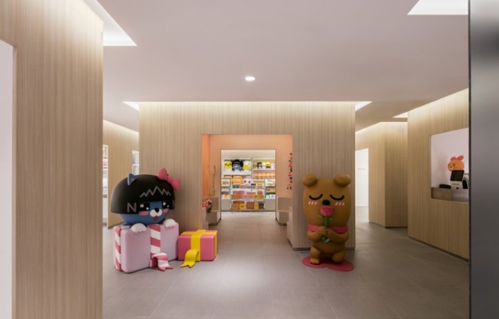 Kakao Friends 旗舰店，由 Betwin Space Design 设计，韩国 Budan