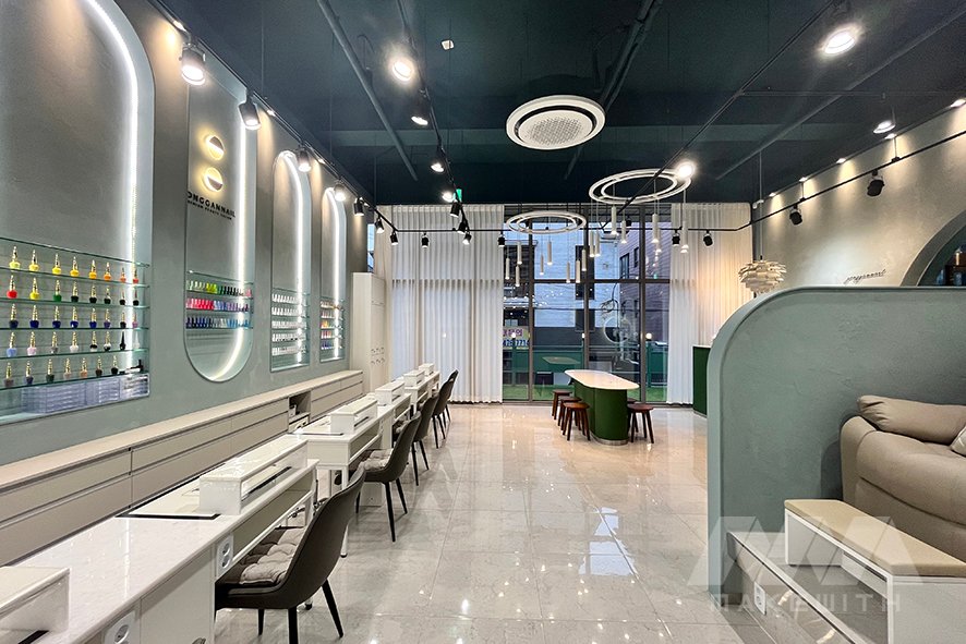 江南旗舰店美甲店室内设计