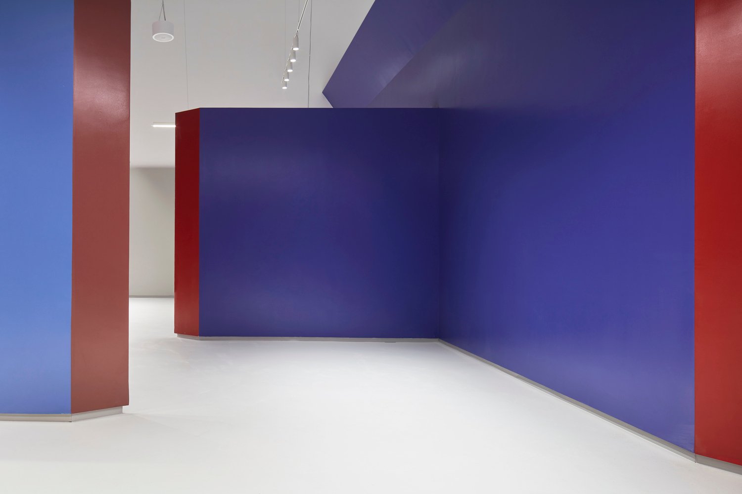 Kaza 以色列家具陈列室 / Baranowitz & Goldberg Architects