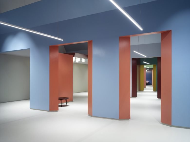 Kaza 以色列家具陈列室 / Baranowitz & Goldberg Architects