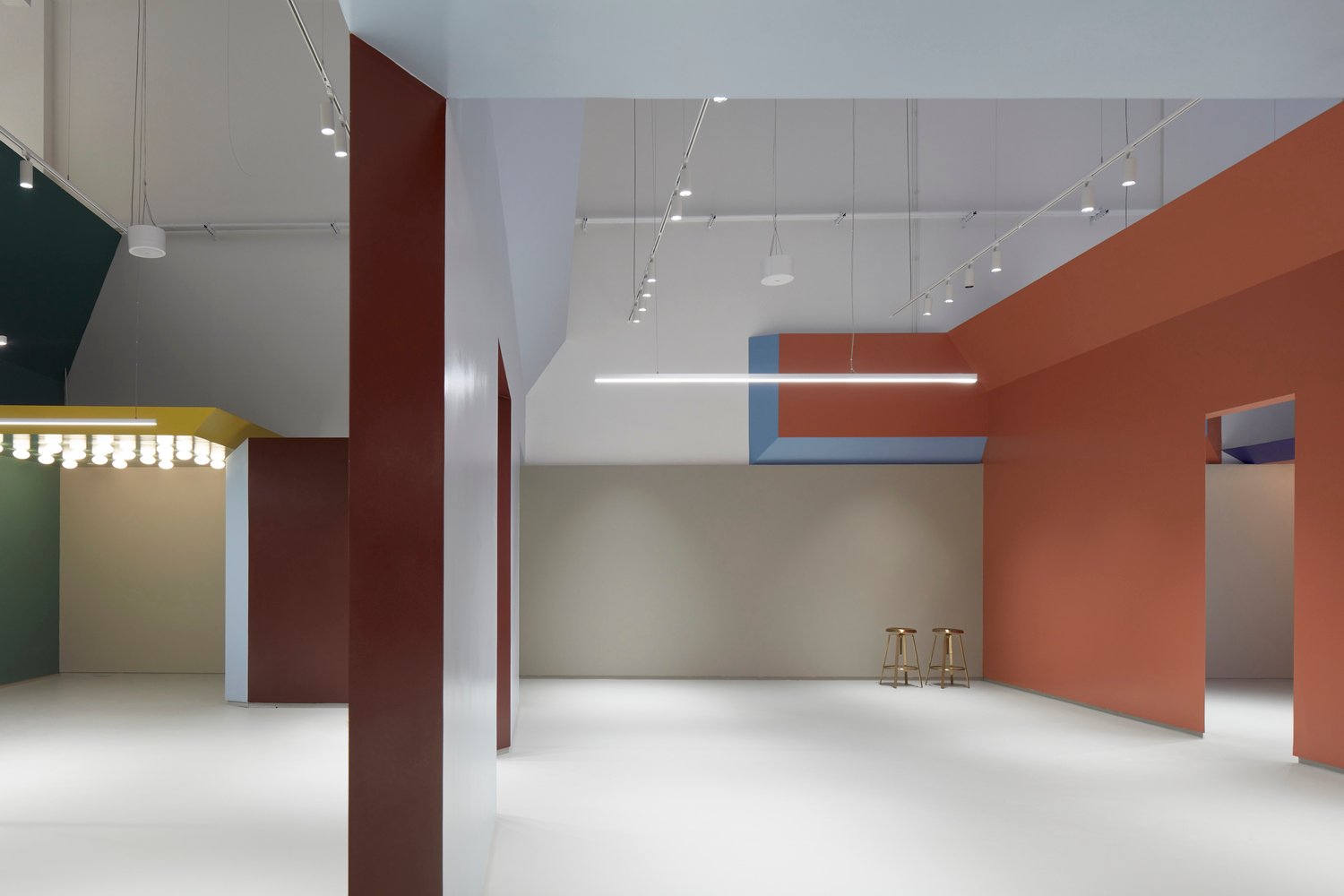 Kaza 以色列家具陈列室 / Baranowitz & Goldberg Architects