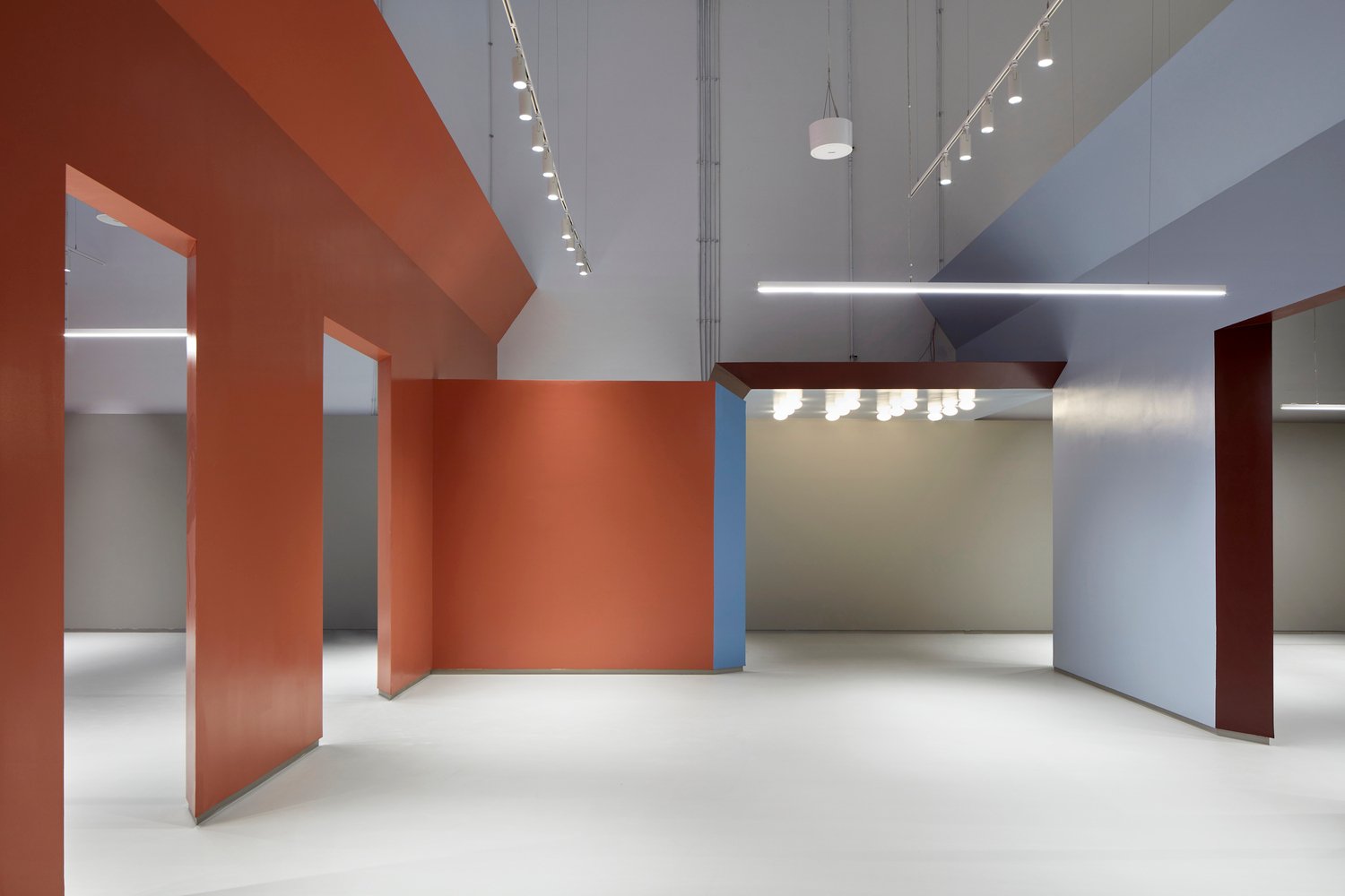 Kaza 以色列家具陈列室 / Baranowitz & Goldberg Architects