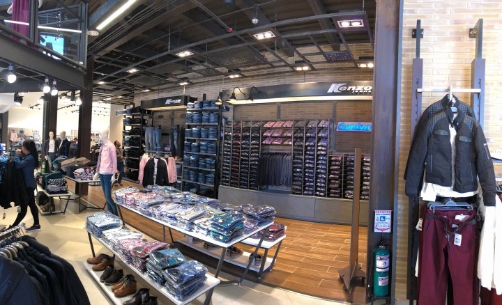Leco arquitectos 设计的 Kenzo Jeans 店，哥伦比亚波哥大