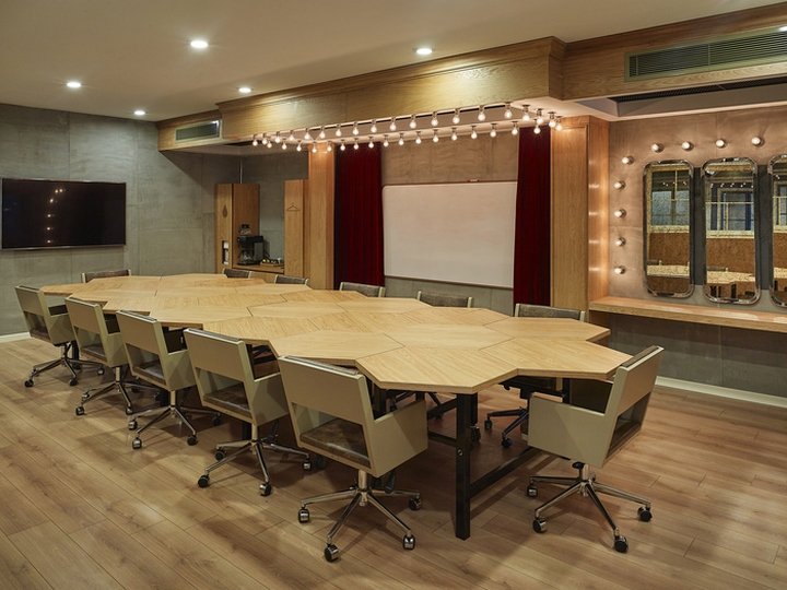 KONTRA 设计的 Kolektif House Levent 办公室，土耳其伊斯坦布尔