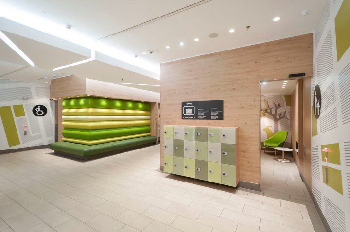 科隆拱廊 (Köln Arcaden)，由 kplus konzept GmbH 设计，德国科隆